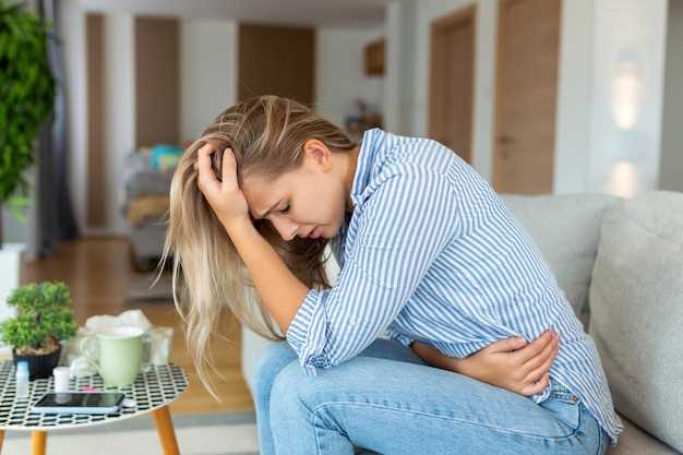 Основные причины сильной головной боли и тошноты у женщин